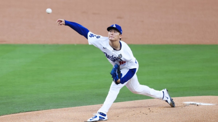 MLB世界大赛 山本由伸好投、弗利曼再开轰 道奇2连胜