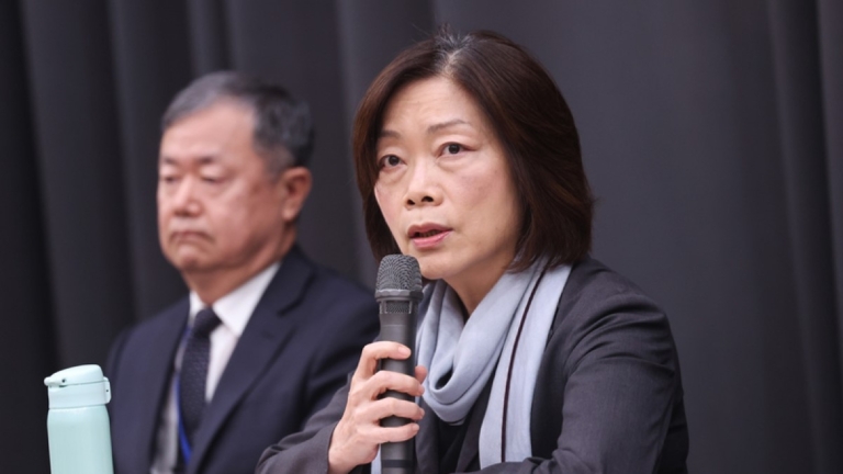 止不住公務員霸凌輕生案風暴 勞動部長何佩珊准辭