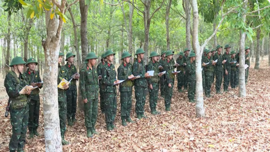 疑遭闪电雷击 越南演习爆炸12士兵伤亡