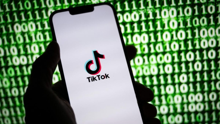 12月13日兩岸掃描 美國要求蘋果谷歌準備1月中旬移除TikTok