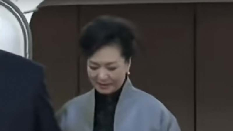 彭麗媛隨習訪韓計劃詭異落空 中南海生變？