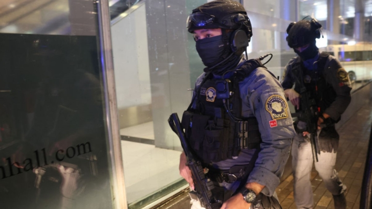 曼谷鬧區設詐騙機房 泰警逮6名中國嫌犯