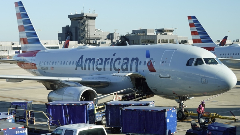 【財經快報】美國航空提供免費WiFi 卡塔爾航空獲封最佳