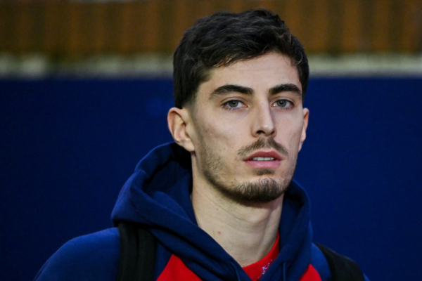 Arsenal's German midfielder #29 Kai Havertz arrives for the English Premier League football match between Crystal Palace and Arsenal at Selhurst Park in south London on December 21, 2024. (Photo by Glyn KIRK / AFP) / RESTRICTED TO EDITORIAL USE. No use with unauthorized audio, video, data, fixture lists, club/league logos or 'live' services. Online in-match use limited to 120 images. An additional 40 images may be used in extra time. No video emulation. Social media in-match use limited to 120 images. An additional 40 images may be used in extra time. No use in betting publications, games or single club/league/player publications. / 