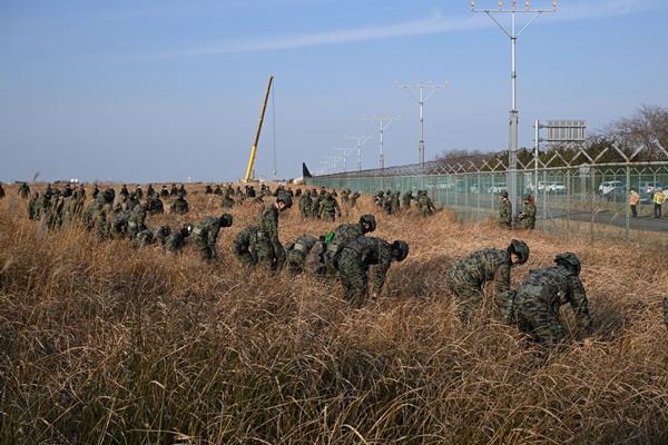 組圖：韓國空難現場畫面曝光 「非常慘烈」