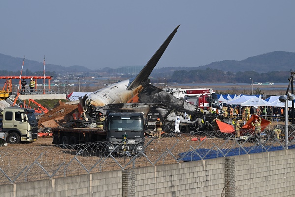 組圖：韓國空難現場畫面曝光 「非常慘烈」