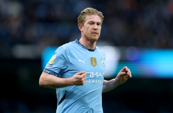 MANCHESTER, ENGLAND - JANUARY 04: Kevin De Bruyne of Manchester City during the Premier League match between Manchester City FC and West Ham United FC at Etihad Stadium on January 04, 2025 in Manchester, England. 