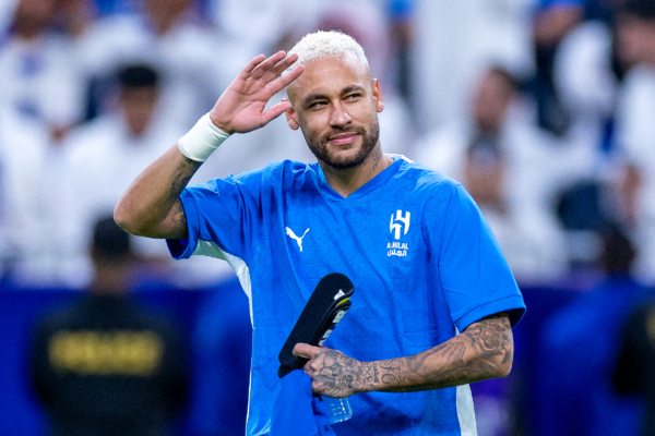 RIYADH, SAUDI ARABIA - NOVEMBER 04: Neymar of Al-Hilal acknowledges the fans during the AFC Champions League Elite match between Al-Hilal and Esteghlal at Kingdom Arena on November 04, 2024 in Riyadh, Saudi Arabia. 