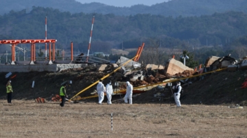 济州航空空难死伤惨 黑盒子撞毁前4分钟停止记录