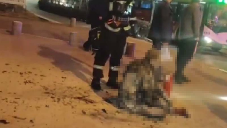 青島男子當街自焚 傳為冤民（視頻）