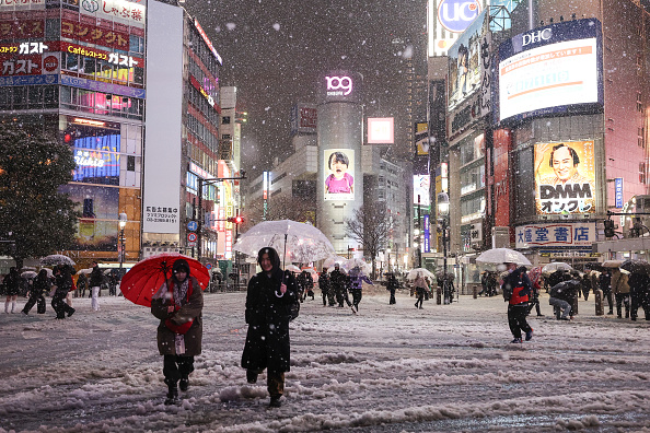 韩国连假降雪阻出程 日本西侧明变天