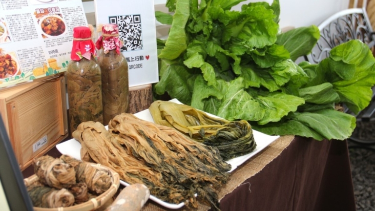 芥菜醃漬百變吃法 客庄廚師烹出傳統與創新