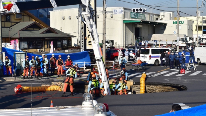 日本埼玉天坑旁再現新天坑 駕駛困逾30小時未救出