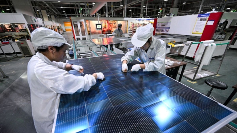 【禁聞】10月7日維權動態 湖南物業強行安裝太陽能光伏 業主反對被打傷