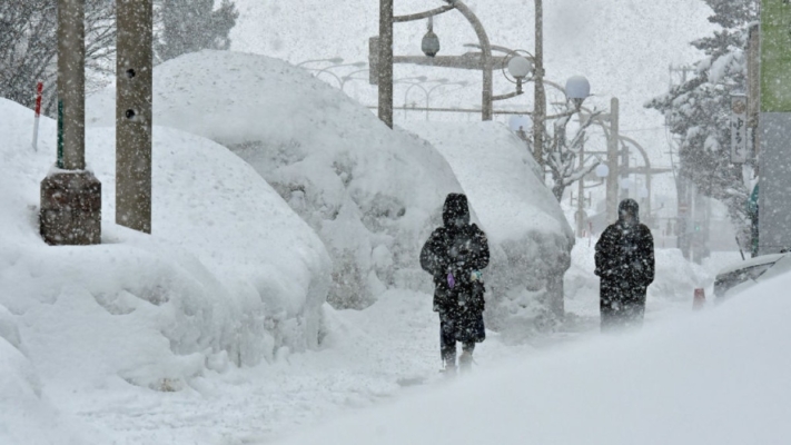 入冬最強寒流 日本白川村積雪127公分 車輛打滑釀一死