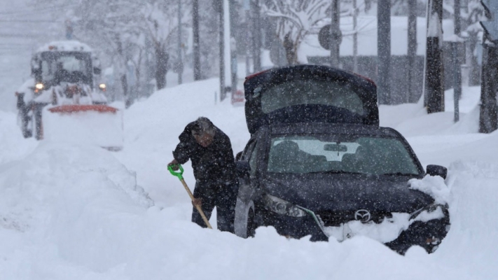 日本大雪青森縣酸湯積雪387公分 6行為避免雪地跌倒