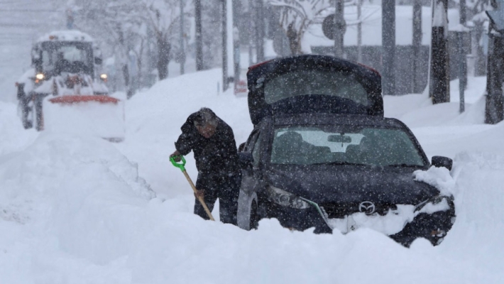 日本大雪釀4死53傷 福島雪崩百人受困 酸湯積雪416公分