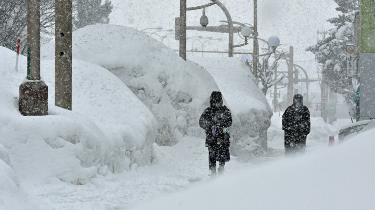 2月12日國際重要訊息 日本17道府縣發布雪崩警報