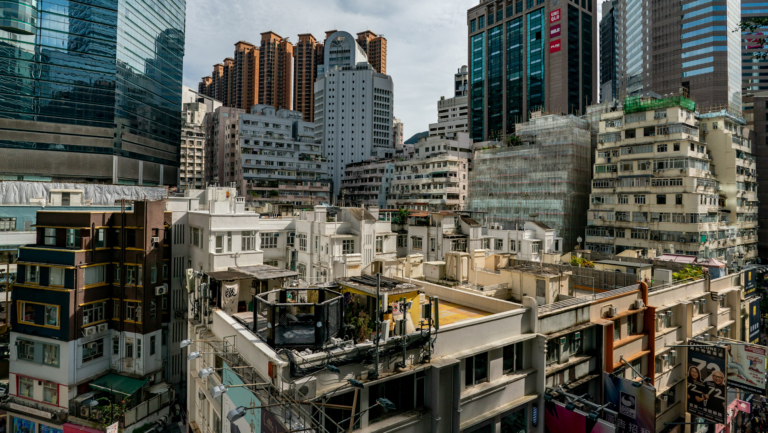 中國經濟拖累港房市 穆迪：港金融業風險升