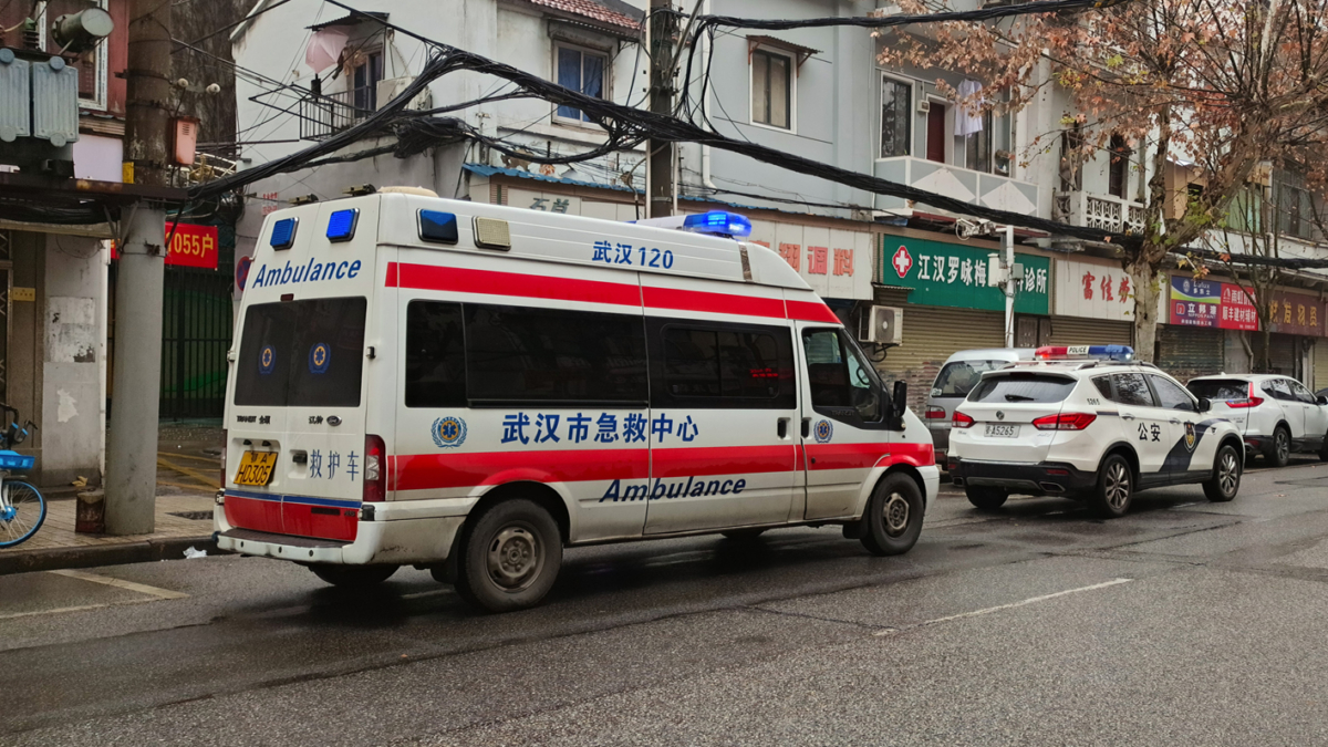 【禁闻】记者直击：大陆猝死高发 救护车疲于奔命