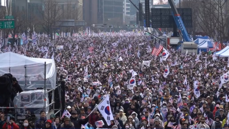 三一獨立日 首爾多地舉辦反彈劾總統集會