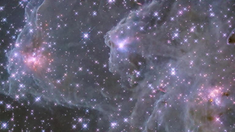 NASA公布Sh2-284星雲圖片 新星閃閃發光