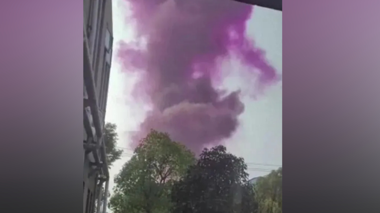 江蘇一公司爆炸騰起紫色濃煙 知情者曝內情