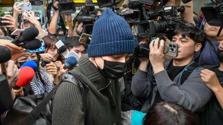 找警官和黑道查個資 藝人王大陸和女友被判刑