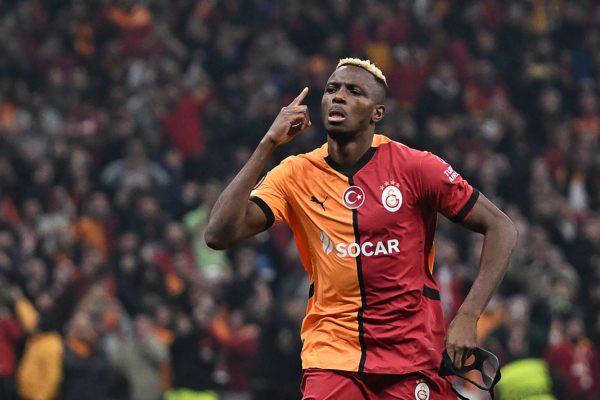 Galatasaray's Nigerian forward #45 Victor Osimhen celebrates after scoring his team's third goal during the UEFA Europa League, league phase matchday 7 football match between Galatasaray SK and FC Dynamo Kyiv at the Ali Sami Yen Spor Kompleksi in Istanbul on January 21, 2025. (Photo by Ozan KOSE / AFP) 