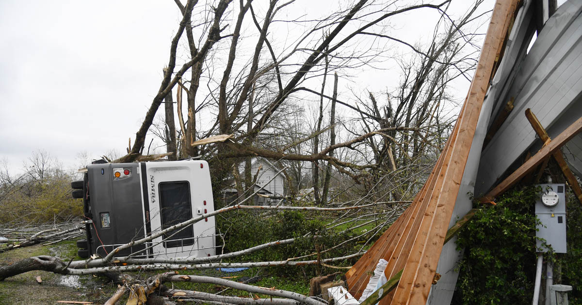 40+ Tornadoes Kill 34 Across Multiple U.S. States - News Directory 3