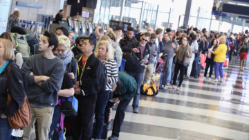 禮儀專家：登機時避免這些失禮行為