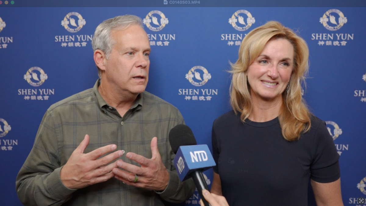 退休執行長夫婦：神韻包含信仰文化的精髓