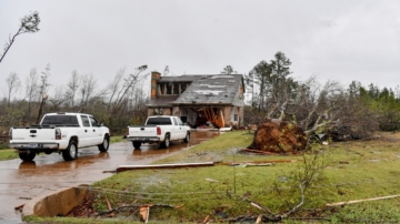 美國多州遭遇龍捲風洪水 至少16人遇難