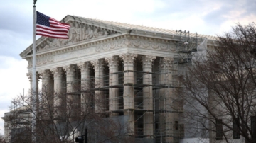 美最高法院解除禁令 允川普引用戰時法驅逐移民