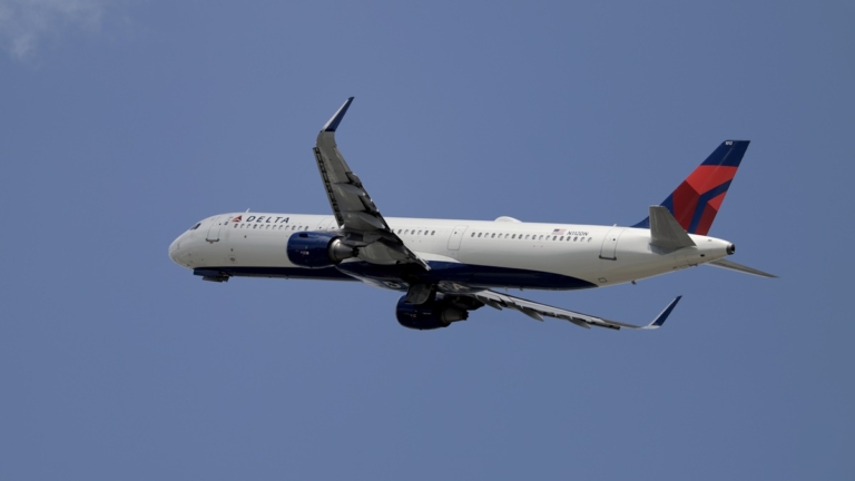 4月9日財經快報 達美航空警告 貿易戰讓航空業動蕩 收入下降