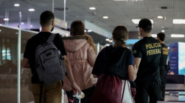 美5/7实施“真实身份”证件者规定 不合规恐遭拒登机