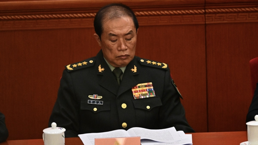 传何卫东隐瞒换肾手术 多次求见习遭拒
