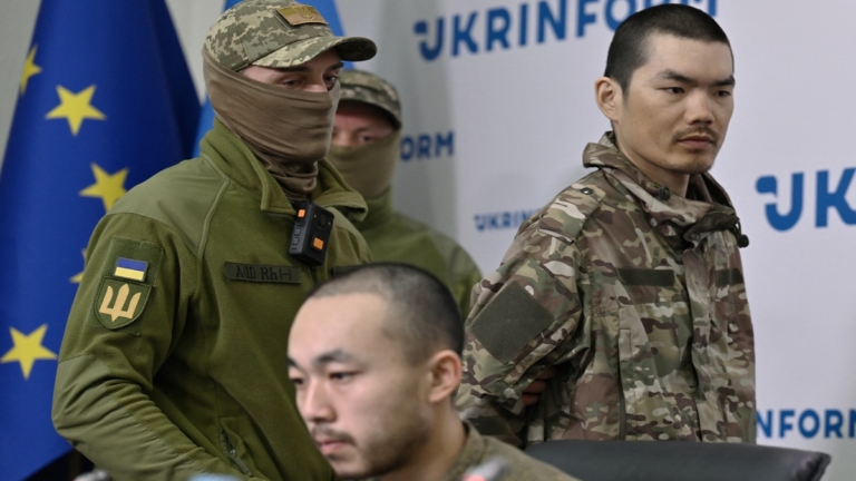 中國雇傭兵淪為戰俘控訴俄軍詐騙 盼換囚返國
