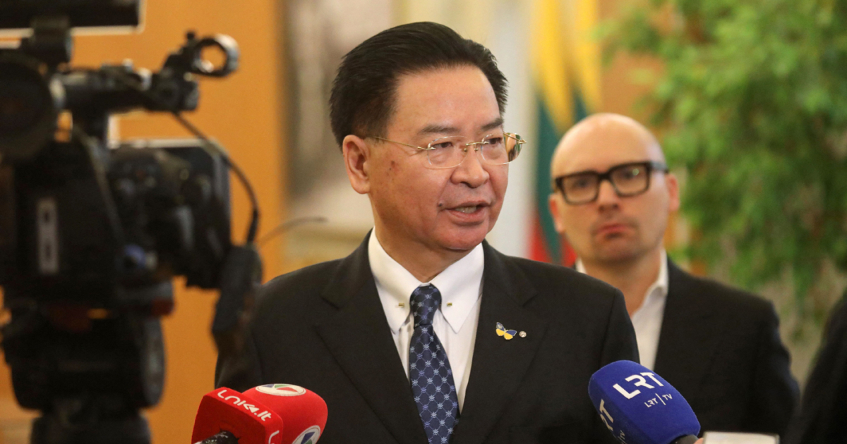 何仁傑、吳尚雨涉共諜案 在野譴責吳釗燮缺席委員會 | ”共諜 | 中共間諜 | 新唐人电视台