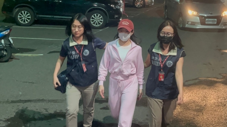 涉商標、營收風波 YouTuber家寧父母妹4人全遭起訴
