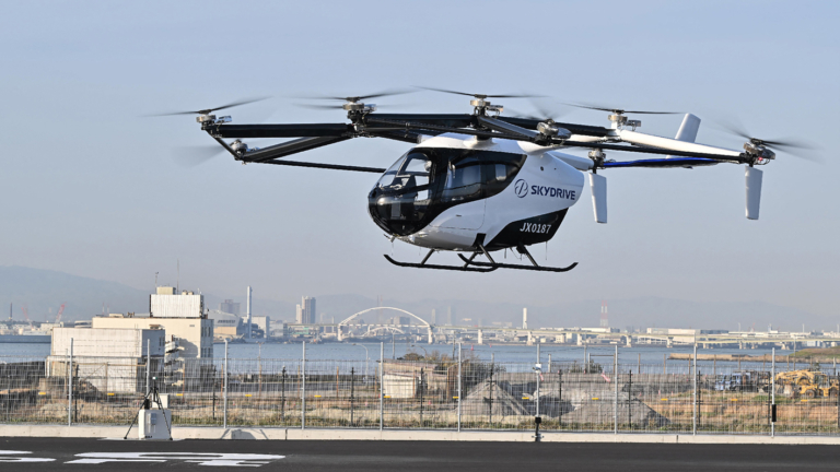 世博會飛天車、自動洗澡機初體驗 鋼彈館連接未來觀