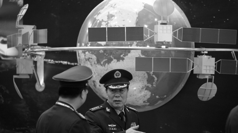 全球軍費飆新高 中共軍費世界第二高