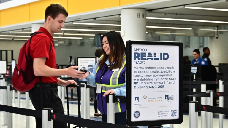 Real ID實施首日 登機無合格證件須額外安檢