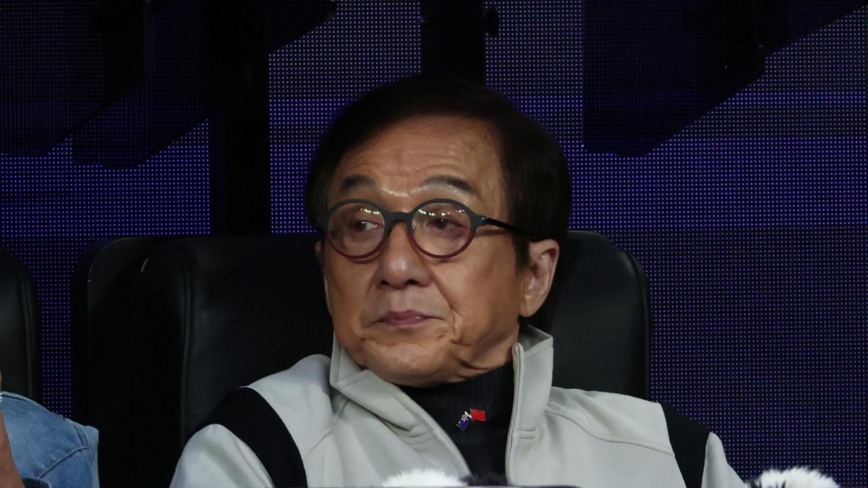 未善待“成家班”兄弟？成龙被指忘恩负义