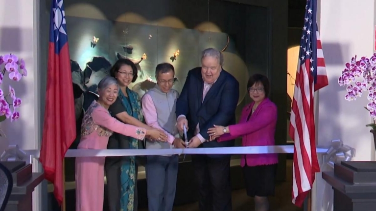 台灣鈦金藝術家陳智權「永恆花園」展覽休斯頓開幕