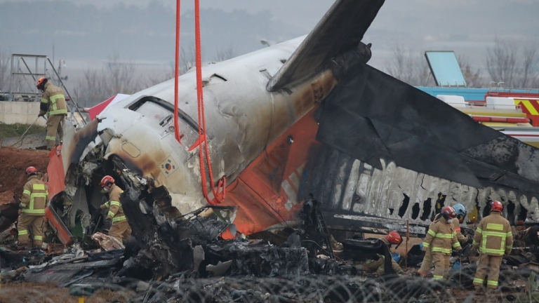 5月13日國際聚焦 韓濟州航空空難 罹難者家屬起訴部長等15人