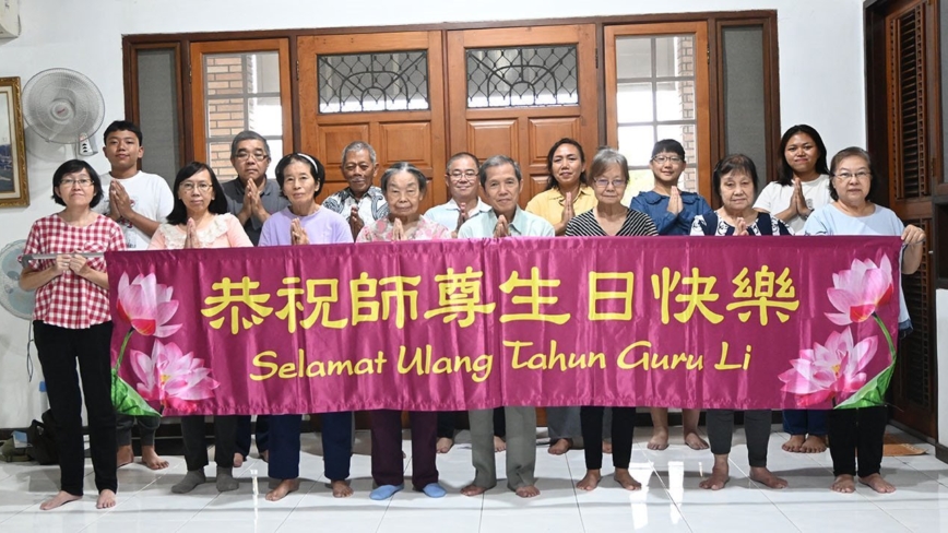 印度尼西亚和马来西亚法轮功学员庆祝世界法轮大法日