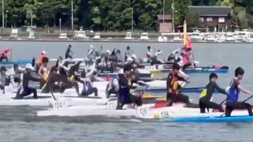 京都赛事遇强风 轻艇陆续翻覆 逾40名选手落水
