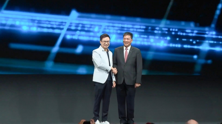 黃仁勳讚台灣成世界AI中心 貿協董座：商機巨大