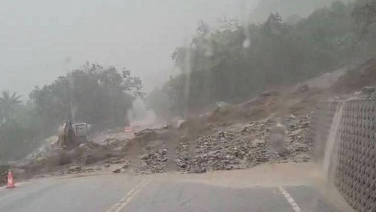 花東豪雨釀土石流災情 蘇花公路和仁至崇德段封閉(視頻)